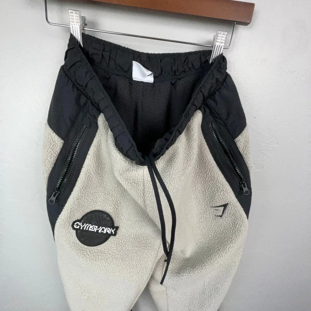 Gymshark Pants Mens S White Black Fleece Joggers Sherpa Mesh Lined Gym Athletic